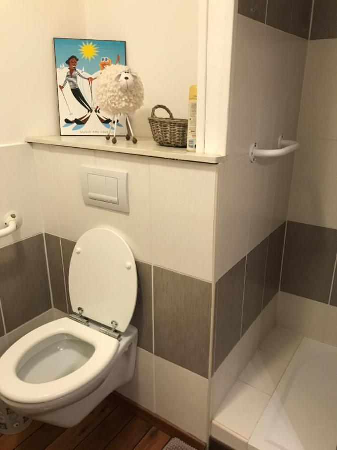 Appartement Centre Ville Wifi Parking Draps Fournis 코트레 외부 사진